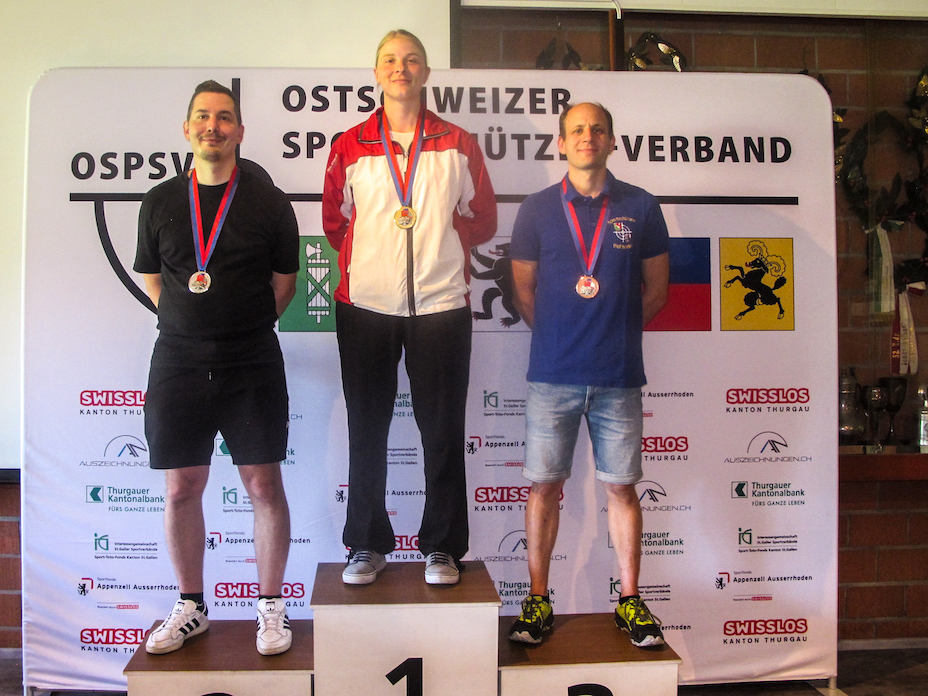 OSPSV Einzelmeisterschaft G50m Liegend Elite
V,l,n,r: Mario Scherrer Buchs-Räfis (Silber); Nadja Kübler Dettighofen (Gold); Ralph Künzler Wolfhalden (Bronce)